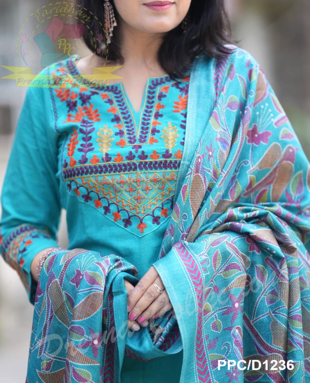 COTTON SLUB KURTI WITH AARI EMBROIDERY WORK