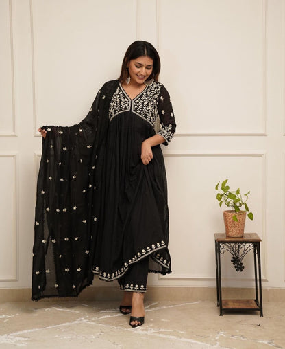 Celebrity Look Long Slit Cotton Kurta Pant Dupatta Set