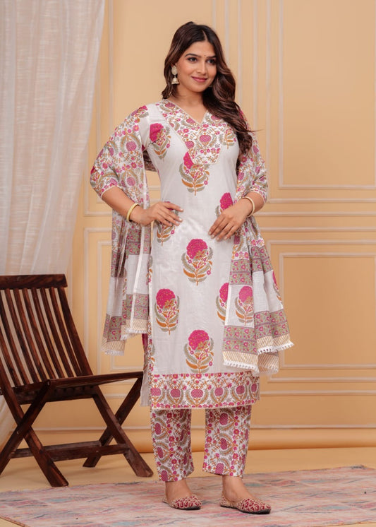 Beautiful Straight Pattern Kurti with Beautiful Hand Work on Neck And Hand Threads Work