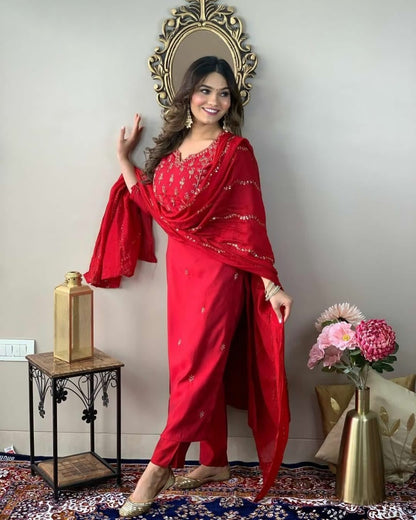 New Red Nazmin Duppata Pant set