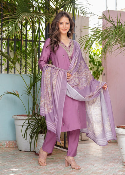 Beautiful Roman Model Silk Kurti Set