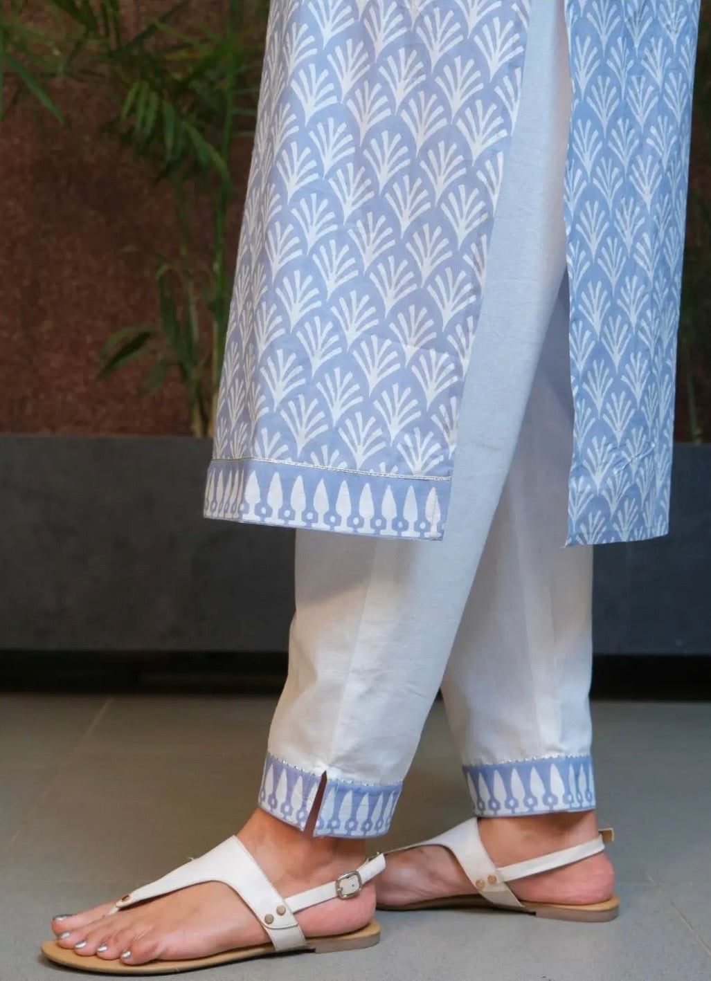 Rayon Fabric Straight Kurti Pant With Malmal Dupatta