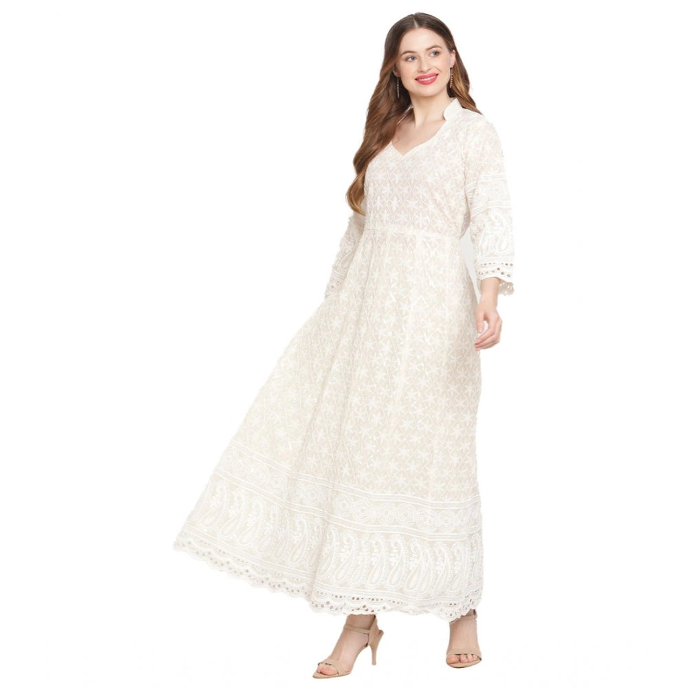 Casual 3/4th Sleeve Embroidered Cotton Kurti (White)