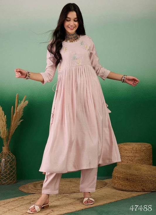 Masleen Embroidered Kurti With Bottom