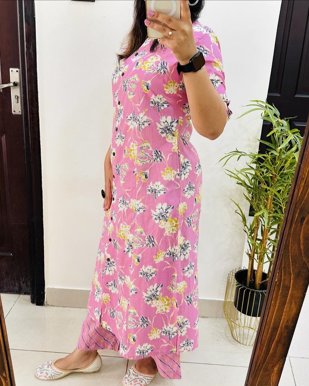 Aline Kurti Pattern Paired with Ankle Length Pant