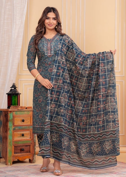 Beautiful Straight Pattern Kurti with Beautiful Hand Work on Neck 
& Hand Threads Work