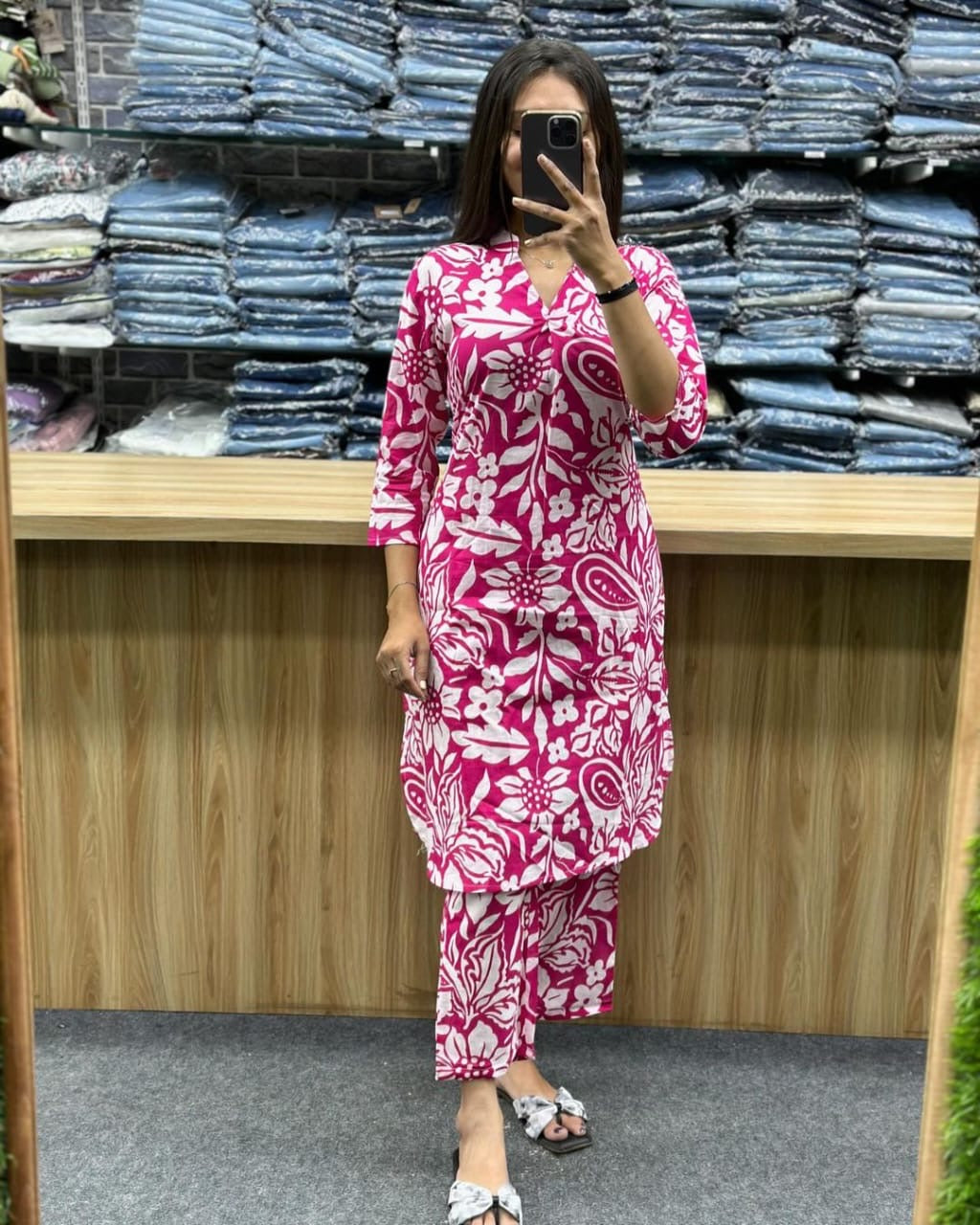 Stylish Pink Floral Printed Co-ord Set