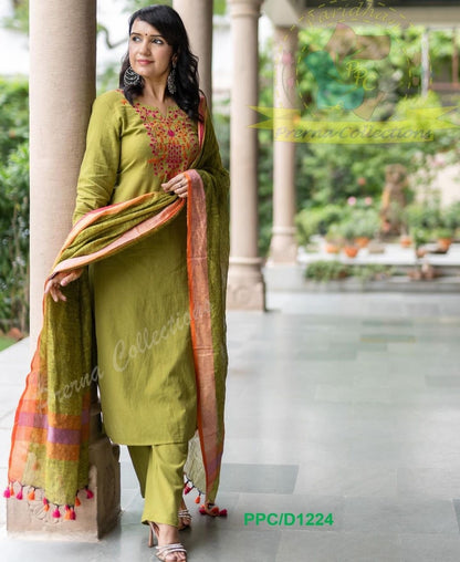 COTTON SLUB KURTI SET WITH AARI EMBROIDERY WORK