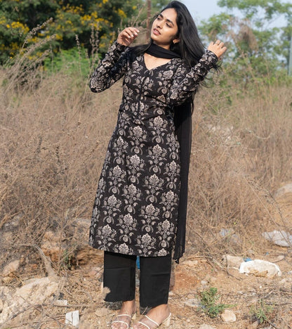 Full Sleeves Kurta Set with New Style in Saganeri Block Print