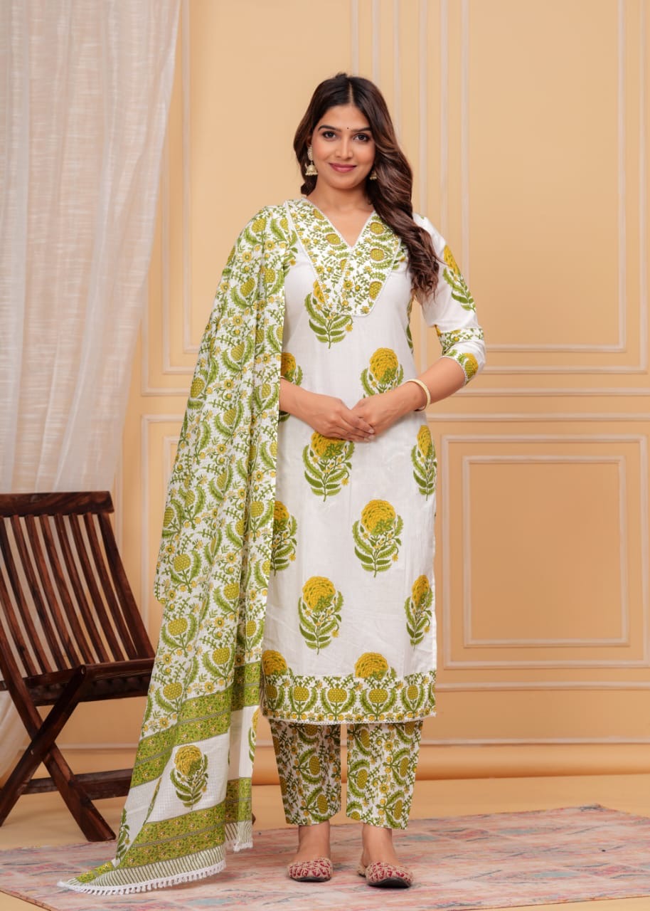 Beautiful Straight Pattern Kurti with Beautiful Hand Work on Neck And Hand Threads Work