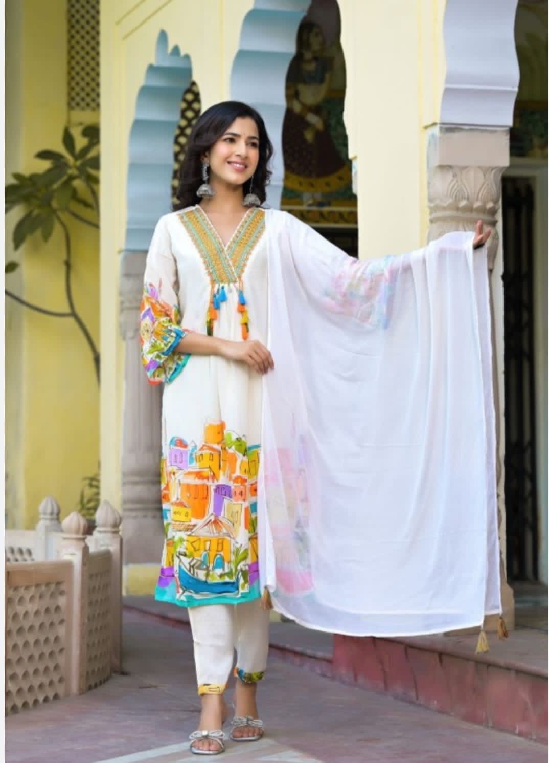 Presenting Beautifully Kurta Pant Set With Dupatta Set