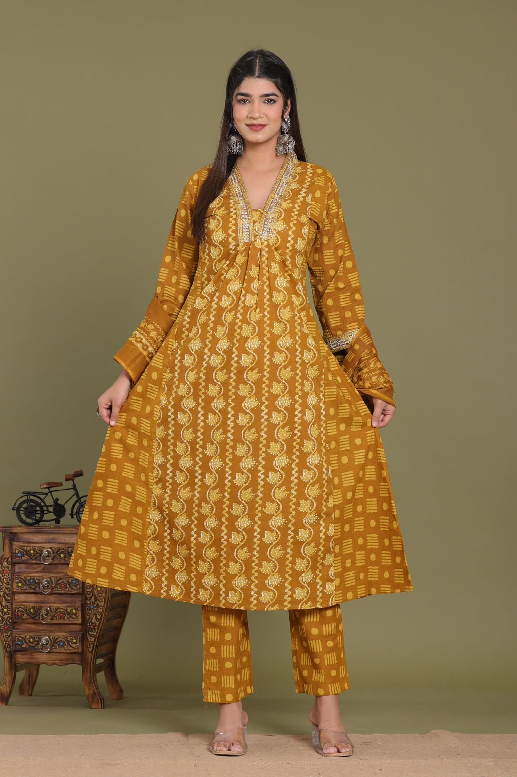 KURTA PENT WITH DUPATTA SUIT SET